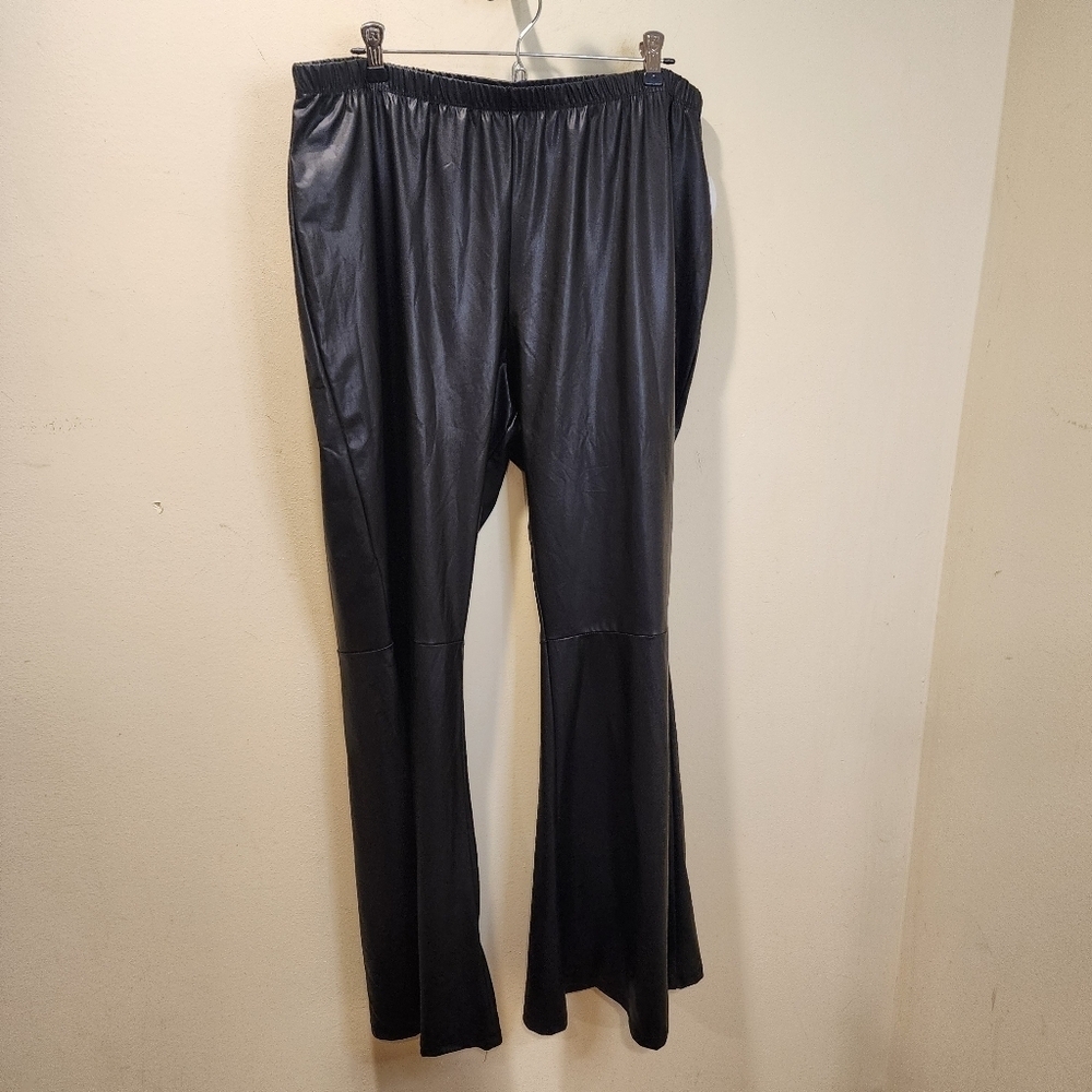 ASHLEY IS Black Faux Leather Wide legs plus size pants 4X NWT